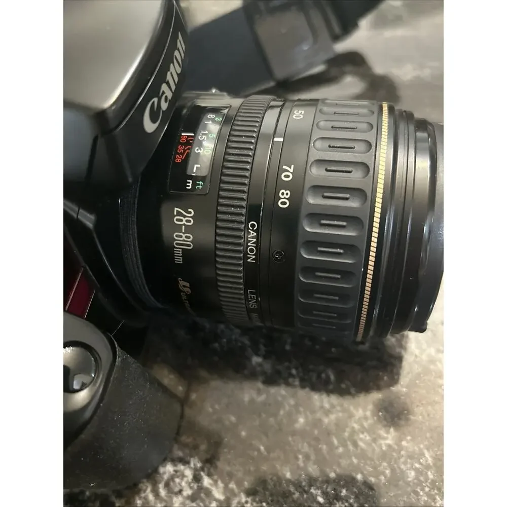 Canon EOS Elan 35mm Film Camera (28-80mm Lens) Manual Bag 80's